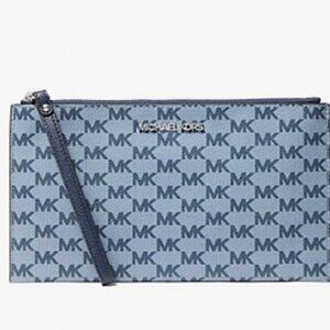 Michael kors jet set travel wristlet